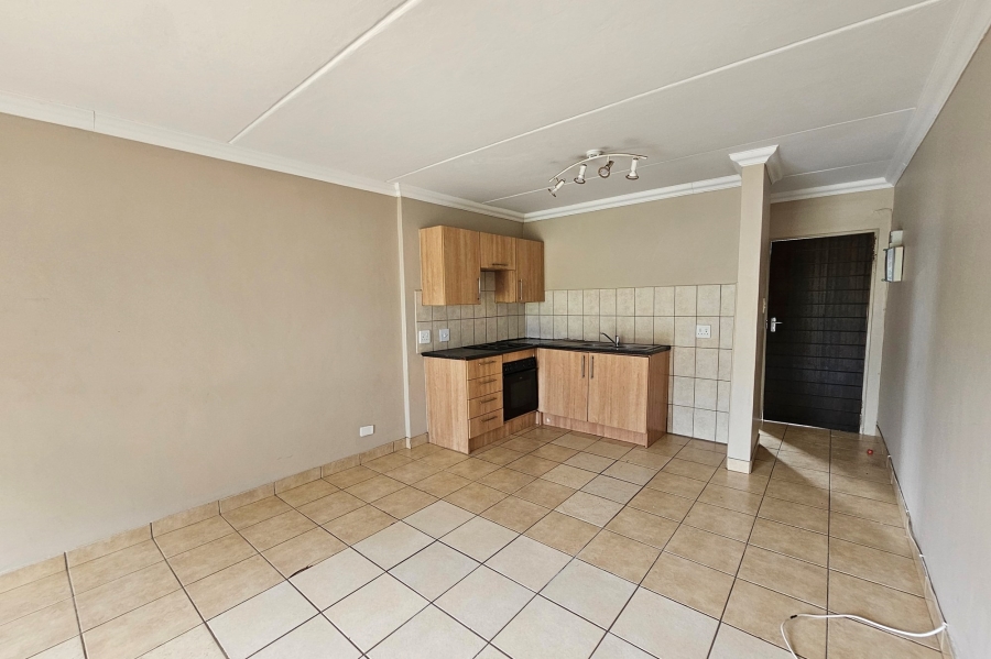 1 Bedroom Property for Sale in Geelhoutpark North West